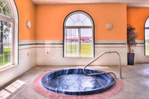 Hotel SUPER 8 BY WYNDHAM LAKE OF THE OZARKS (Eldon)